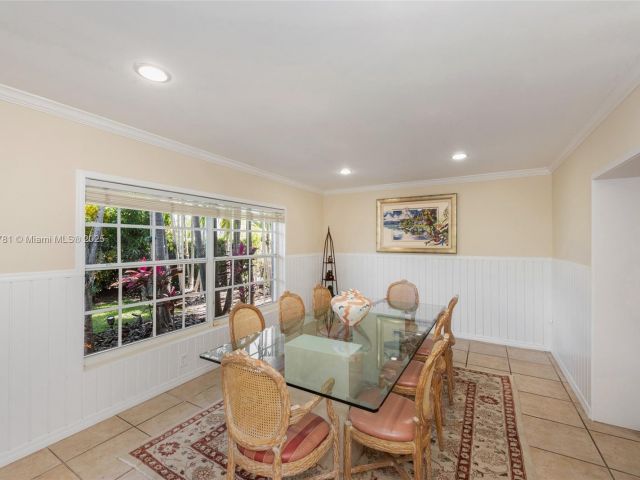 Продажа дома по адресу 250 Greenwood Drive - фото 5896228