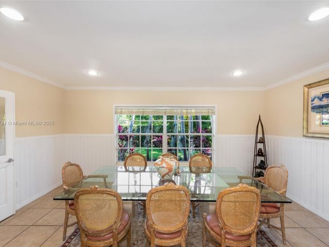 Продажа дома по адресу 250 Greenwood Drive - фото 5896229