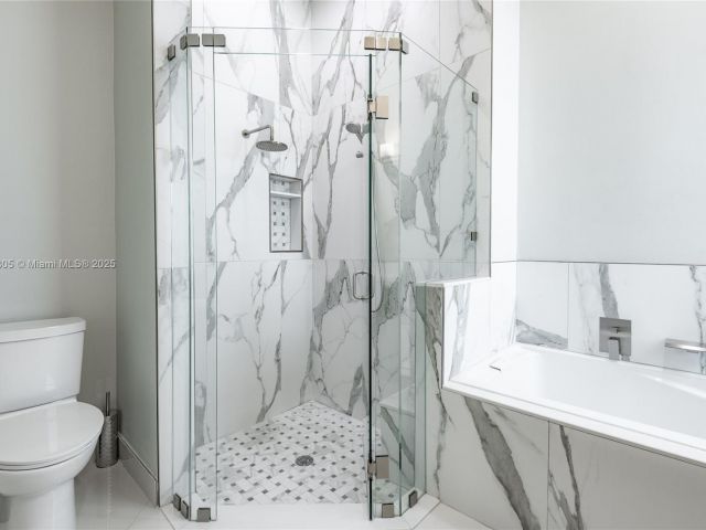 Продажа дома по адресу 23274 Alora Dr - фото 5861811