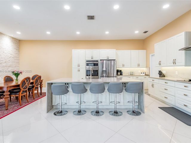 Продажа дома по адресу 23274 Alora Dr - фото 5861821