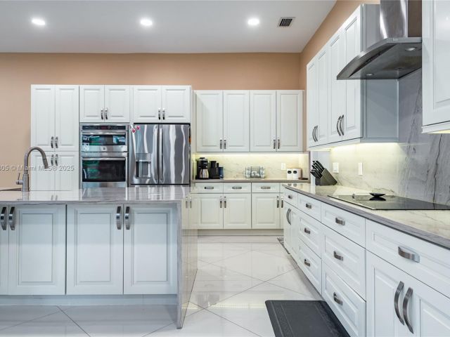 Продажа дома по адресу 23274 Alora Dr - фото 5861823