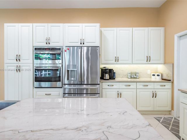 Продажа дома по адресу 23274 Alora Dr - фото 5861826