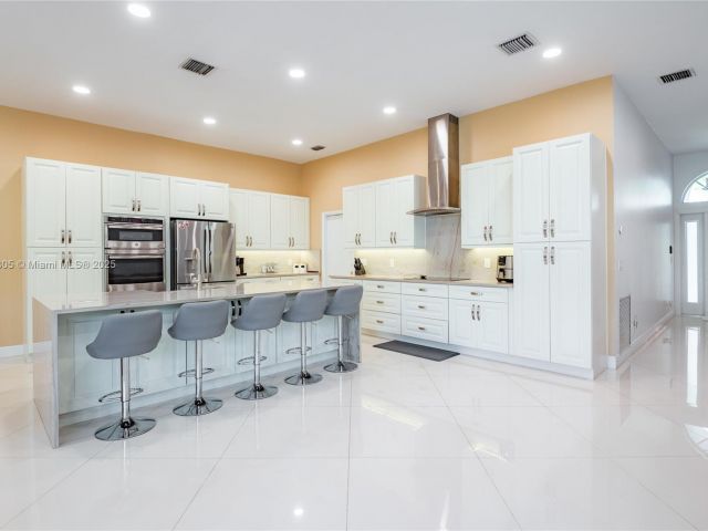 Продажа дома по адресу 23274 Alora Dr - фото 5861828