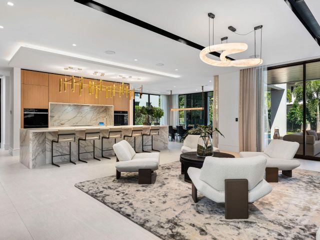 Продажа дома по адресу 2172 W Maya Palm Drive - фото 6226741