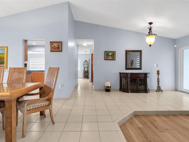 Продажа дома по адресу 11472 SW 28th Ter - фото 6039412