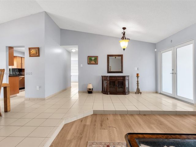 Продажа дома по адресу 11472 SW 28th Ter - фото 6039415