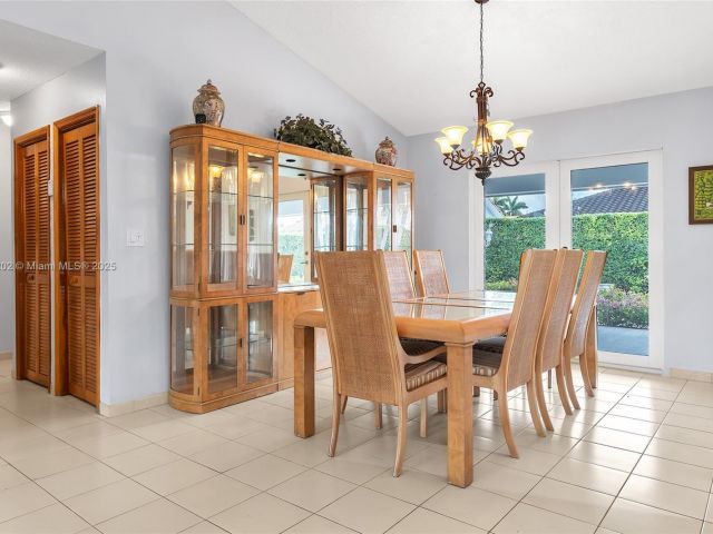 Продажа дома по адресу 11472 SW 28th Ter - фото 6039417