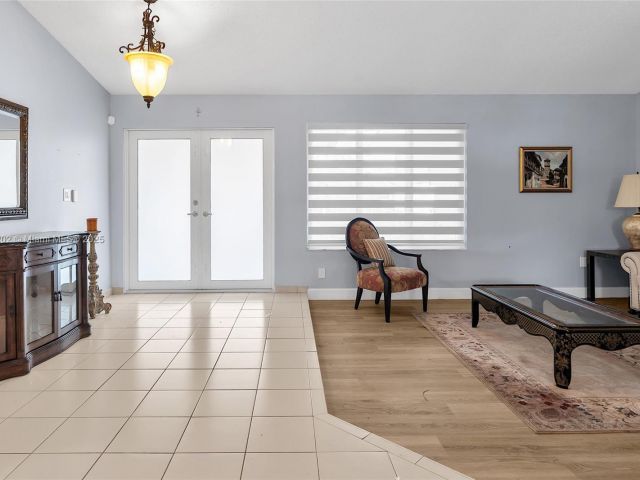 Продажа дома по адресу 11472 SW 28th Ter - фото 6039421