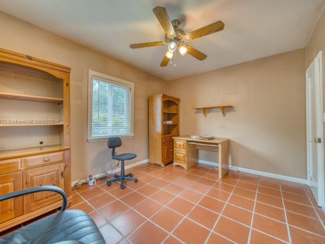 Продажа дома по адресу 1435 Blue Rd - фото 5888908