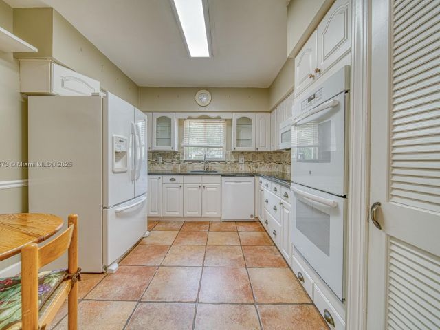 Продажа дома по адресу 1435 Blue Rd - фото 5888917