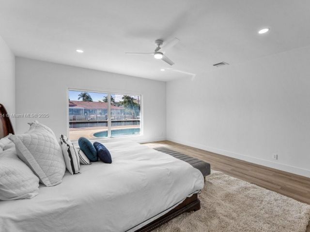 Продажа дома по адресу 872 NE 79 - фото 5862274