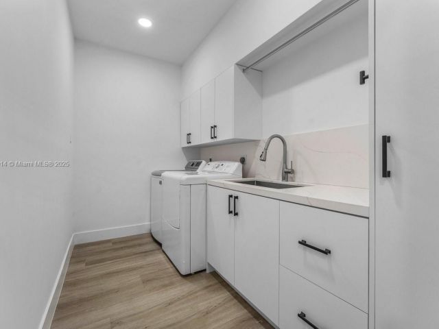 Продажа дома по адресу 872 NE 79 - фото 5862283