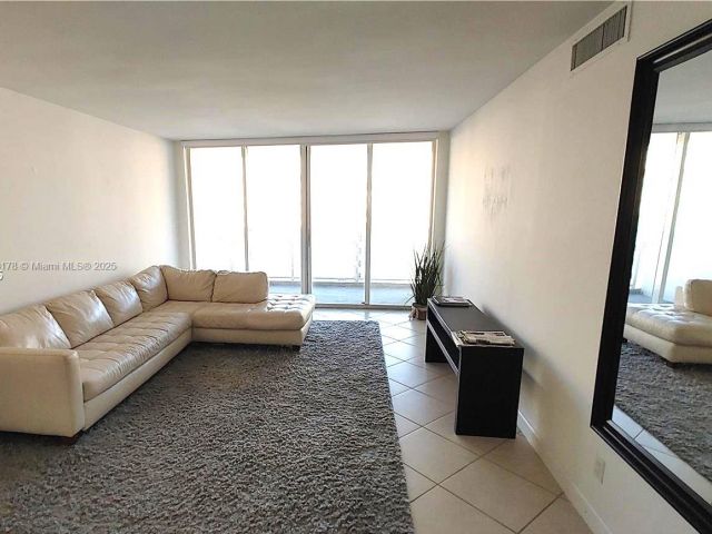 Квартира в аренду номер16Y - фото 5902893