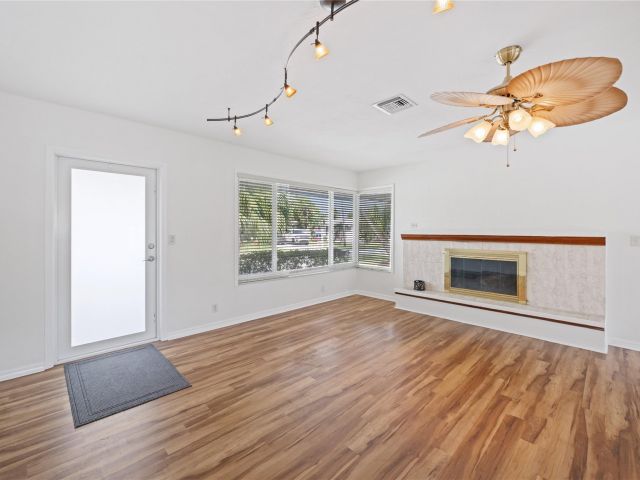 Продажа дома по адресу 2936 Coral Shores Dr - фото 5893814