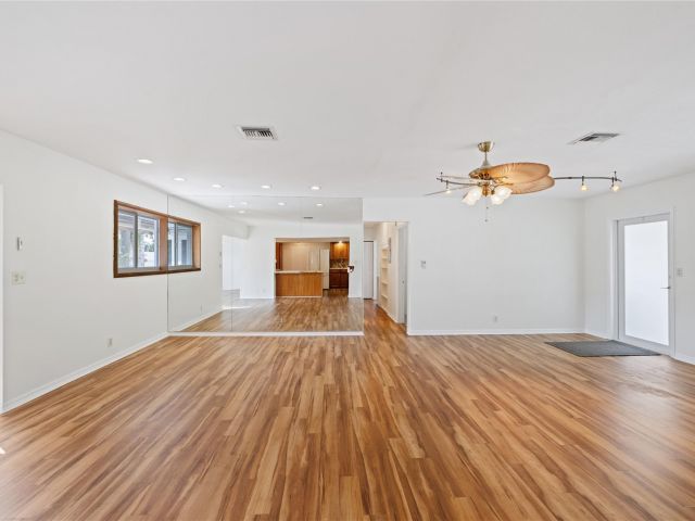 Продажа дома по адресу 2936 Coral Shores Dr - фото 5893815