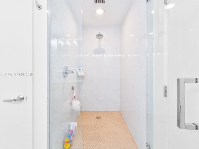 Продажа квартиры #707 - фото 5943554