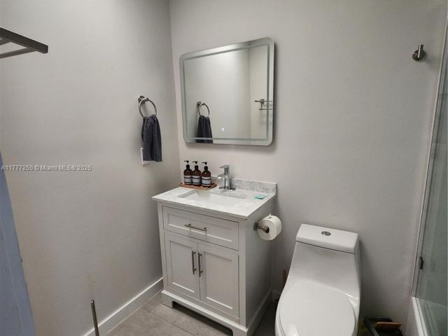 Дом в аренду по адресу 536 Hibiscus Dr - фото 5873599