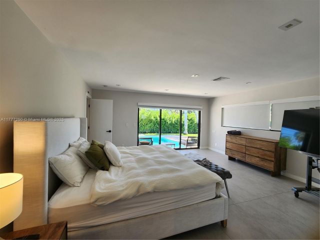 Дом в аренду по адресу 536 Hibiscus Dr - фото 5873604