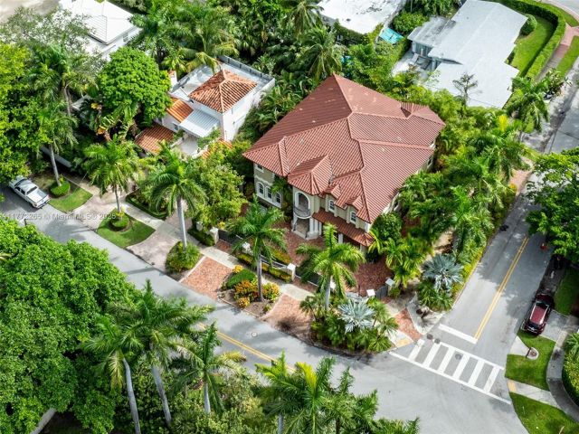 Продажа дома по адресу 4501 N Bay Rd - фото 5872646