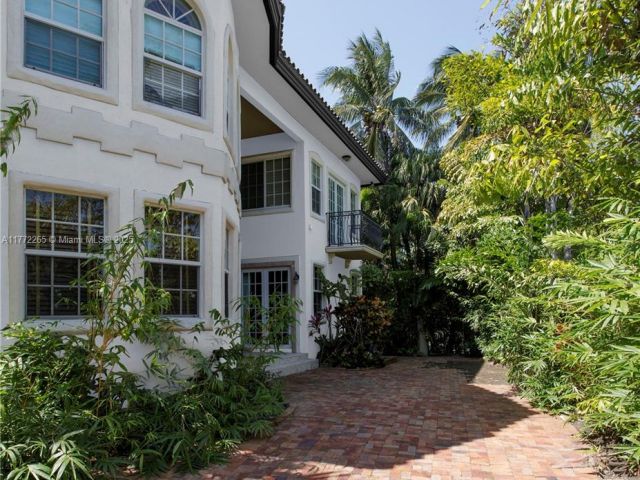 Продажа дома по адресу 4501 N Bay Rd - фото 5872651