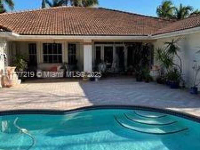 Продажа дома по адресу 12421 SW 76th St - фото 6002958