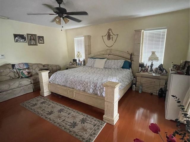 Продажа дома по адресу 12421 SW 76th St - фото 6002960