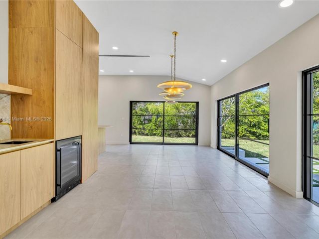 Продажа дома по адресу 1323 Cleveland Rd - фото 7516776