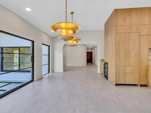 Продажа дома по адресу 1323 Cleveland Rd - фото 7516779