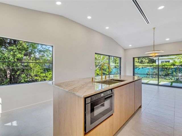 Продажа дома по адресу 1323 Cleveland Rd - фото 7516783