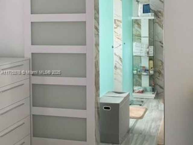 Продажа дома по адресу 2514 Adams St - фото 5876911