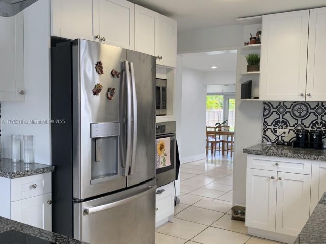 Продажа дома по адресу 2514 Adams St - фото 5876917