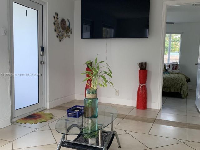 Продажа дома по адресу 2514 Adams St - фото 5876920