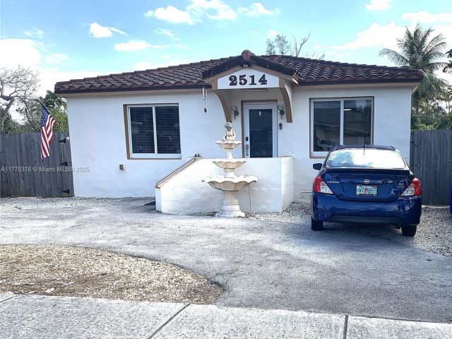 Продажа дома по адресу 2514 Adams St - фото 5876921