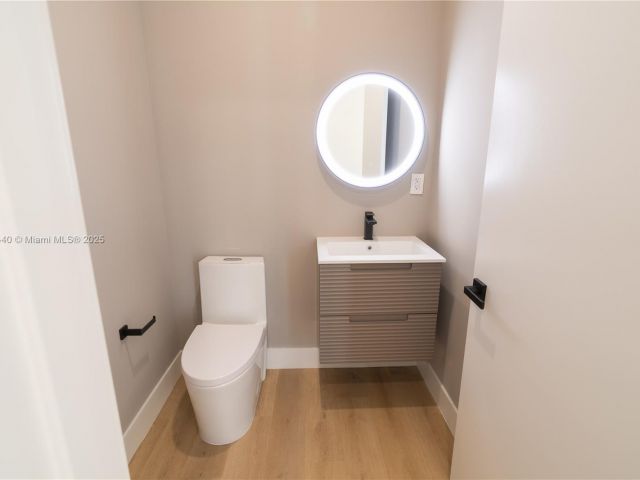 Продажа дома по адресу 412 NW 47th St - фото 6071828