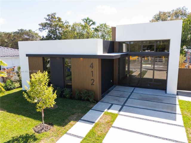 Продажа дома по адресу 412 NW 47th St - фото 6071842