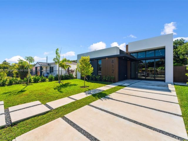 Продажа дома по адресу 412 NW 47th St - фото 6071843