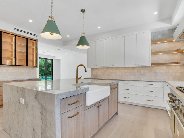 Продажа дома по адресу 3408 Washington Road - фото 6028620