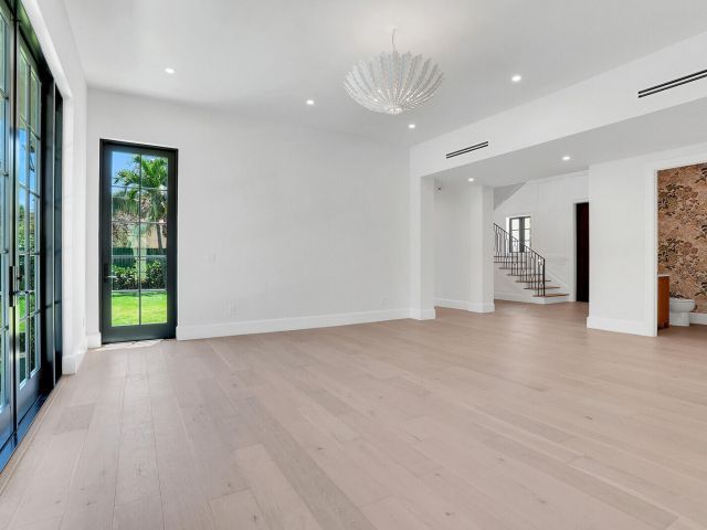 Продажа дома по адресу 3408 Washington Road - фото 6028627