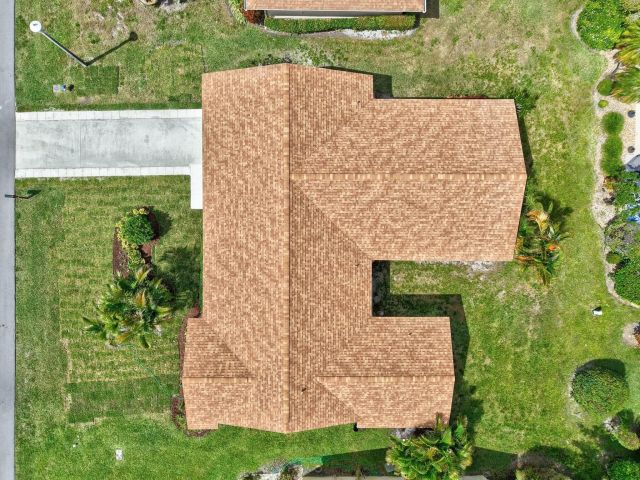 Продажа дома по адресу 1365 NW 29th Avenue - фото 5879401