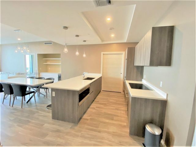 Продажа квартиры #5410 - фото 5917199