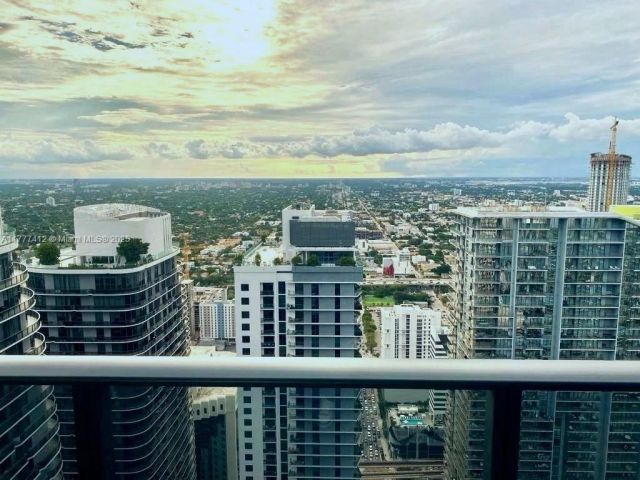 Продажа квартиры #5410 - фото 5917203