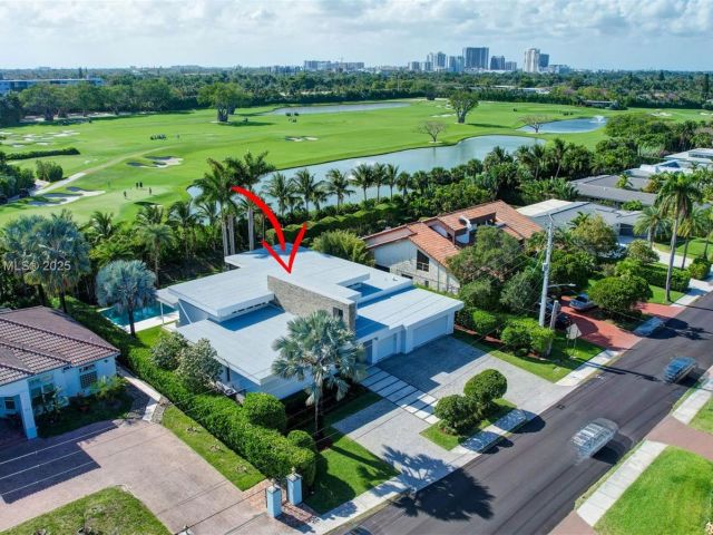 Продажа дома по адресу 907 Diplomat Pkwy - фото 5873628