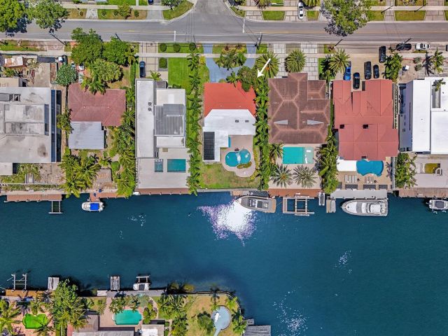 Продажа дома по адресу 12900 N Bayshore Dr - фото 5936234