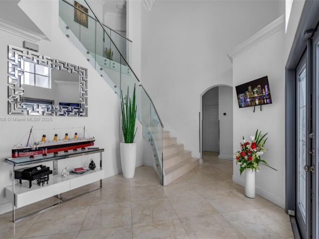 Продажа дома по адресу 16075 SW 149th Ter - фото 6270373