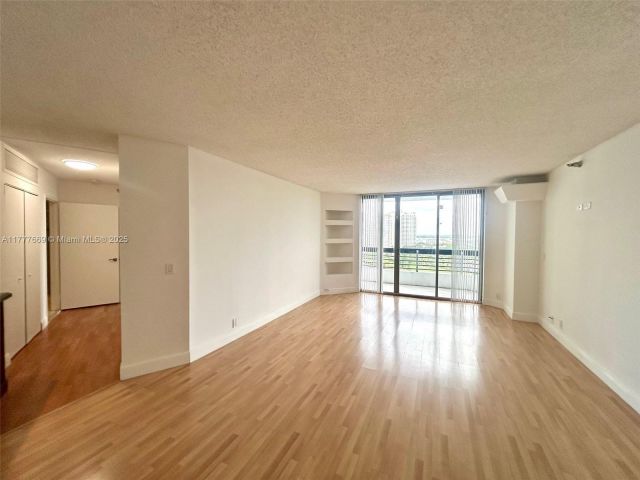 Продажа квартиры #1607 - фото 5906305