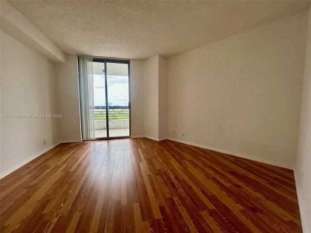 Продажа квартиры #1607 - фото 5906315