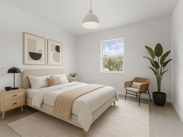 Дом в аренду по адресу 2700 SE 23 Ave - фото 6200708