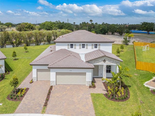 Дом в аренду по адресу 2700 SE 23 Ave - фото 6200716