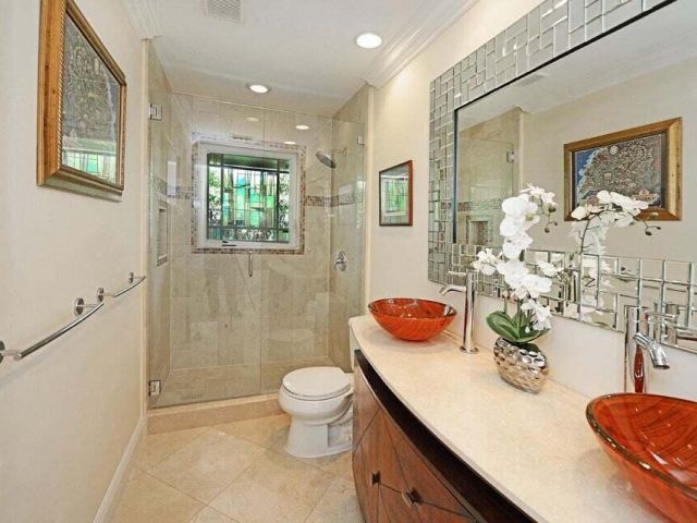 Дом в аренду по адресу 885 NE Mulberry Drive - фото 5971127