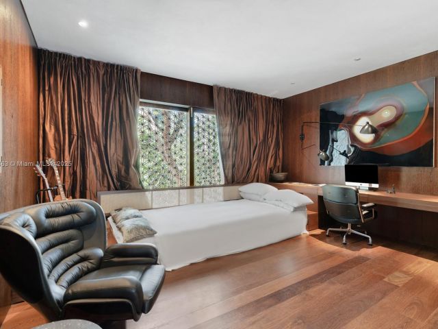 Продажа дома по адресу 1500 W 23rd St - фото 5872565